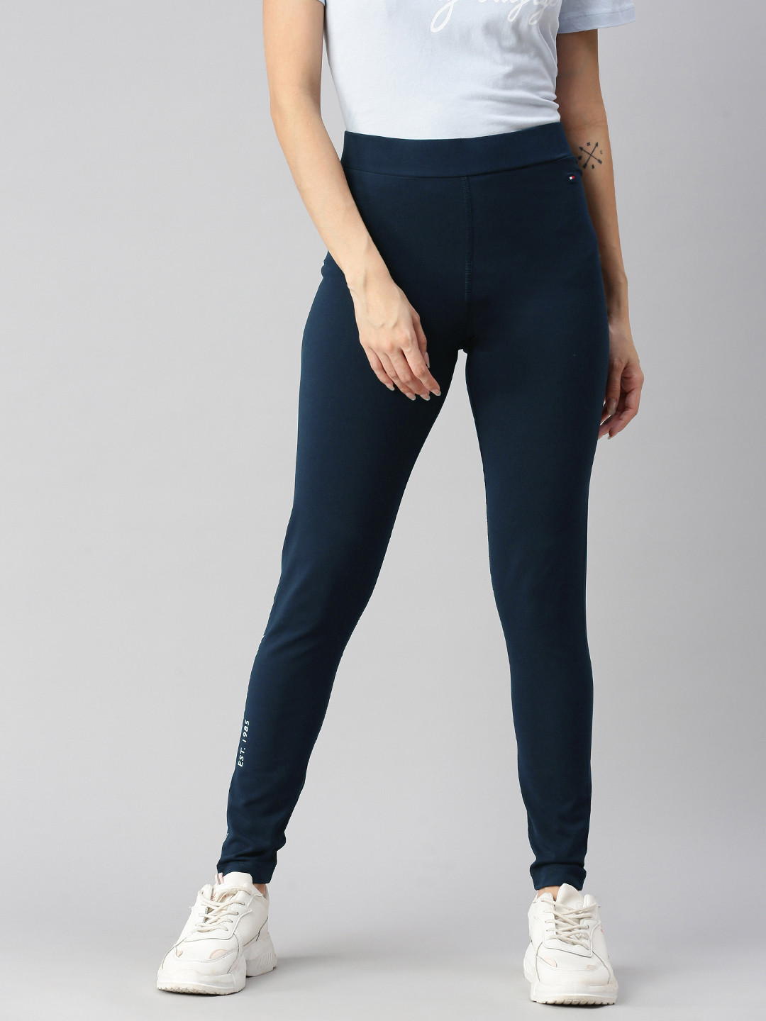 

Tommy Hilfiger Women Navy Blue Logo Printed Leggings