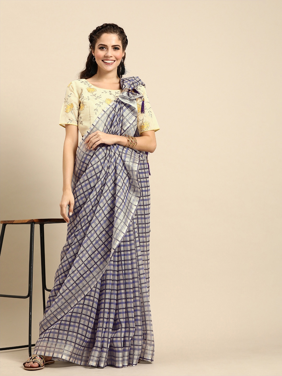 

Sangria Off-White & Black Pure Linen Checked Saree