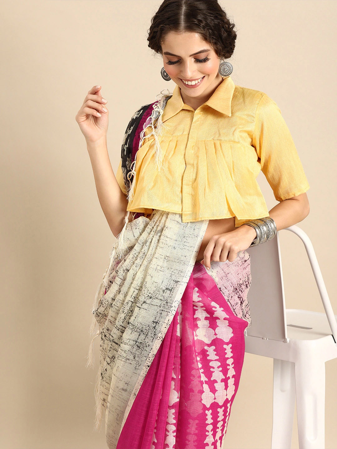 

Sangria Pink & Cream-Coloured Pure Linen Dyed Saree