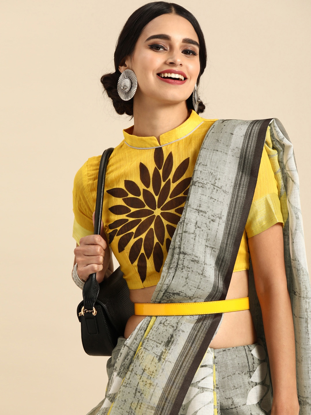 

Sangria Grey & Yellow Pure Linen Printed Celebrity Saree