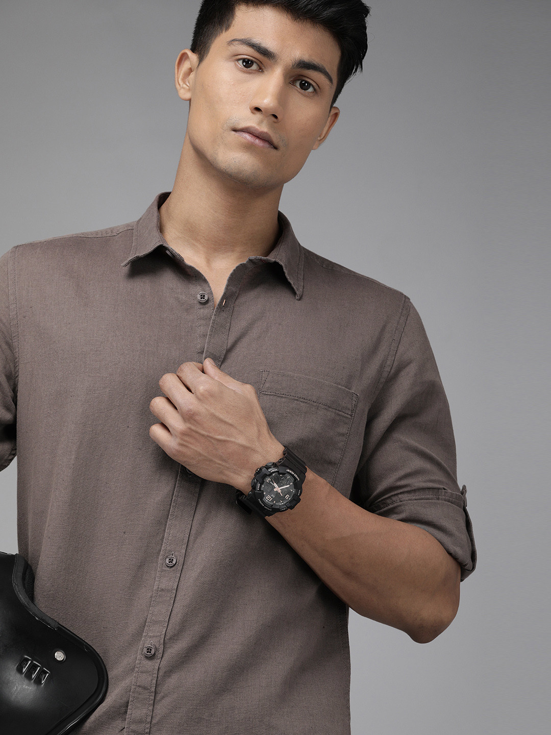 

Roadster Men Grey Regular Fit Solid Casual Linen Shirt