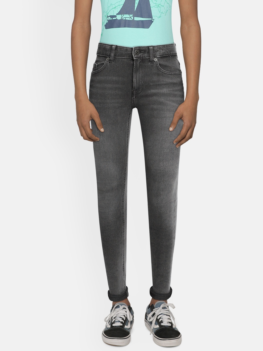 

Tommy Hilfiger Boys Grey Skinny Fit Mid-Rise Clean Look Stretchable Jeans
