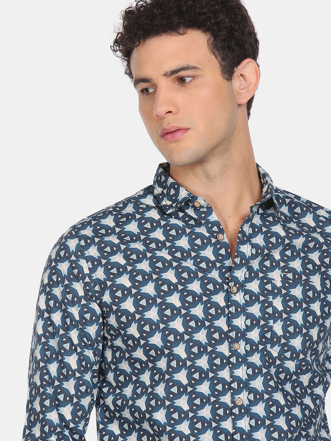 

Flying Machine Men Blue Regular Fit Printed Casual Shirt