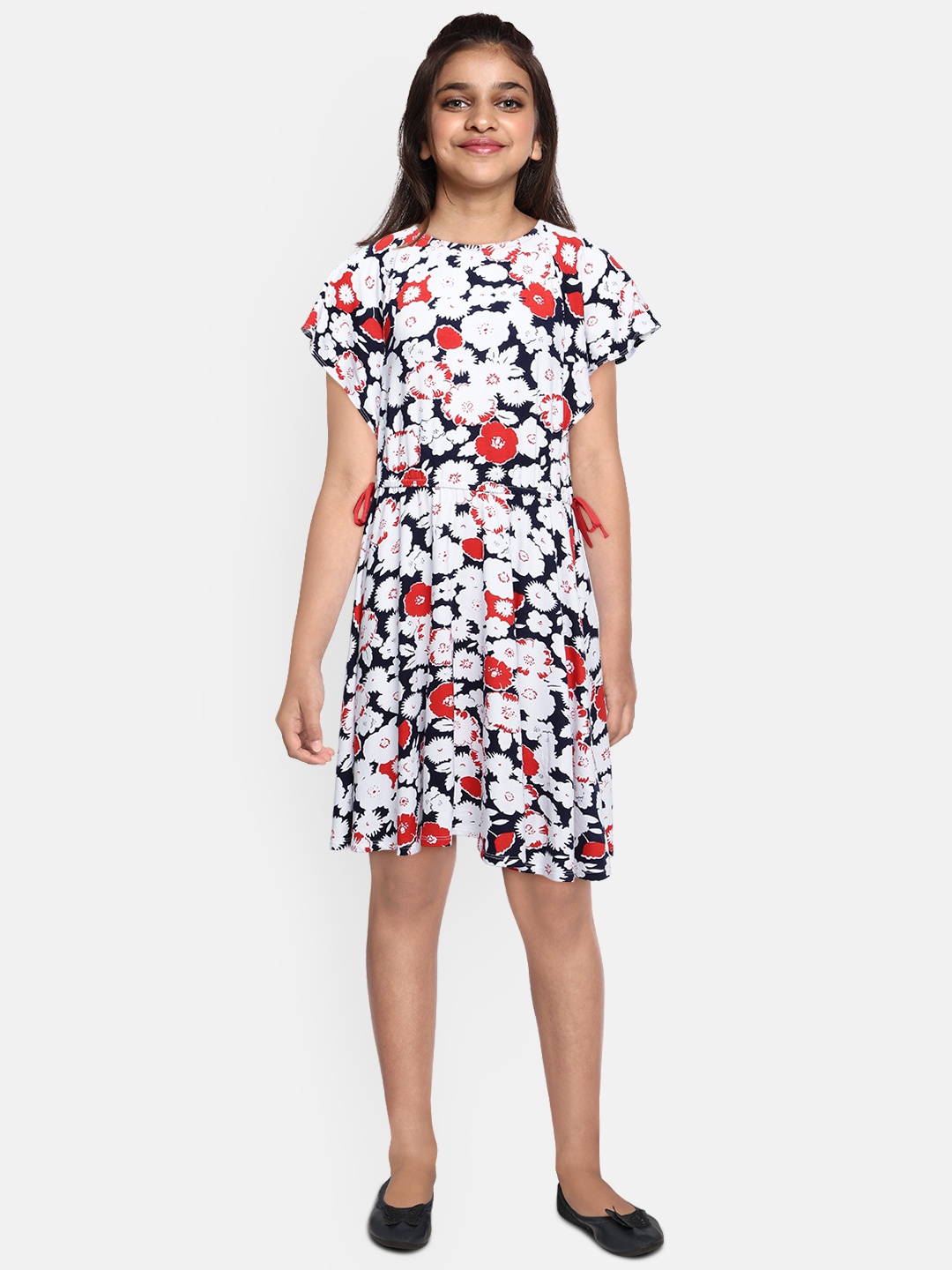 

Tommy Hilfiger Girls White & Navy Blue Printed Fit & Flare Dress
