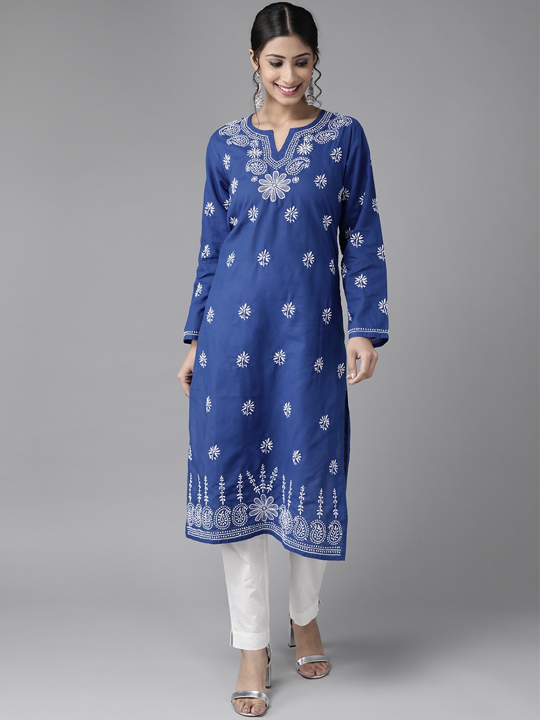 

ADA Women Blue & White Cotton Sustainable Ethnic Motifs Hand Embroidered Chikankari Handloom Kurta