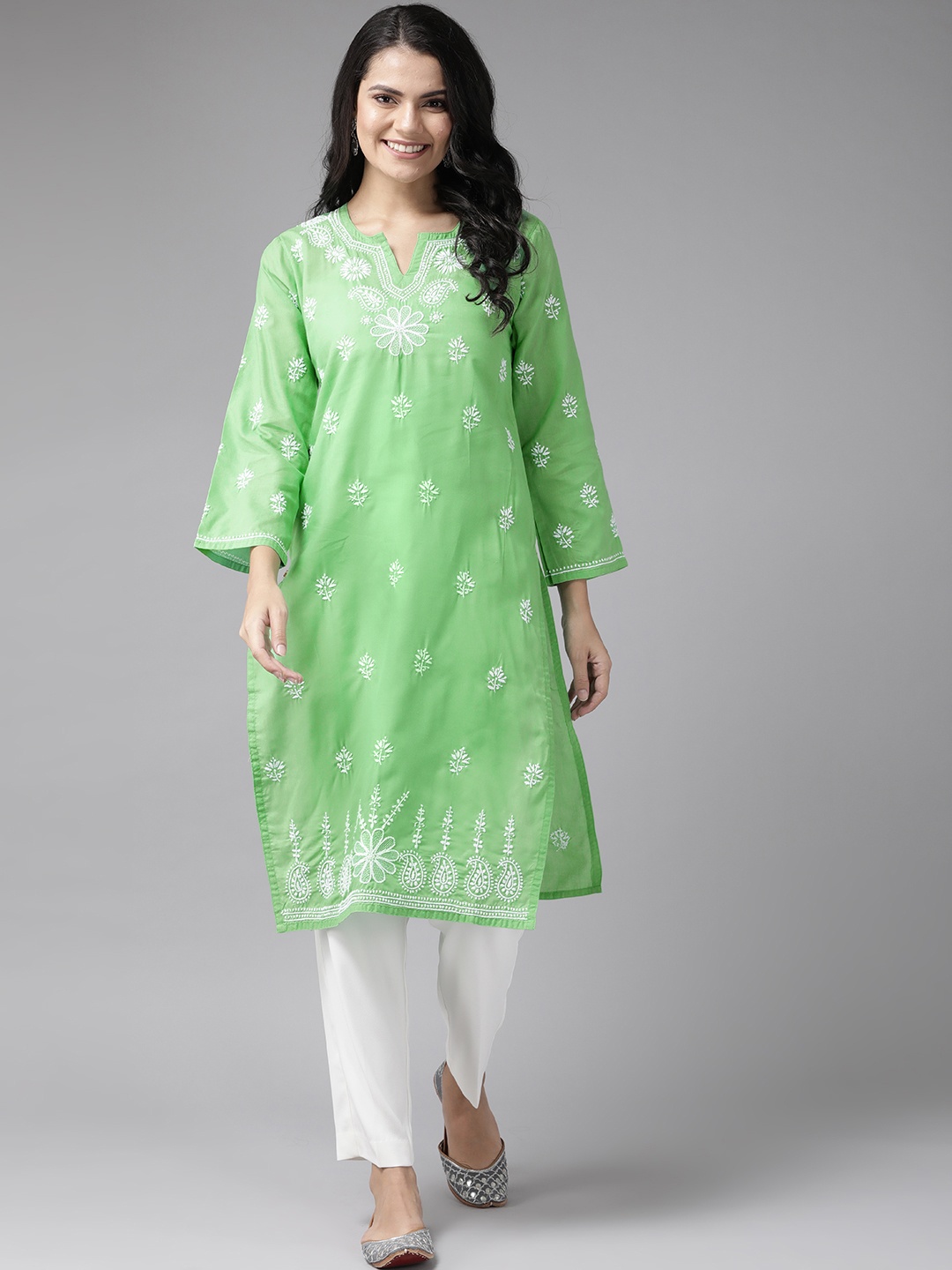 

ADA Women Green & White Cotton Ethnic Motifs Hand Embroidered Chikankari Handloom Kurta