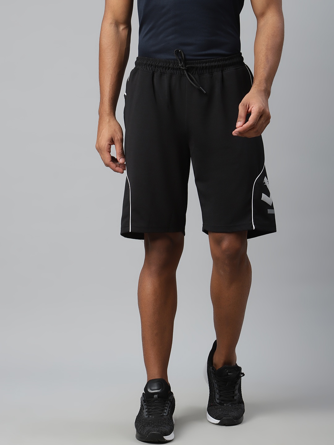 

WROGN ACTIVE Men Black Solid Slim Fit Sports Shorts