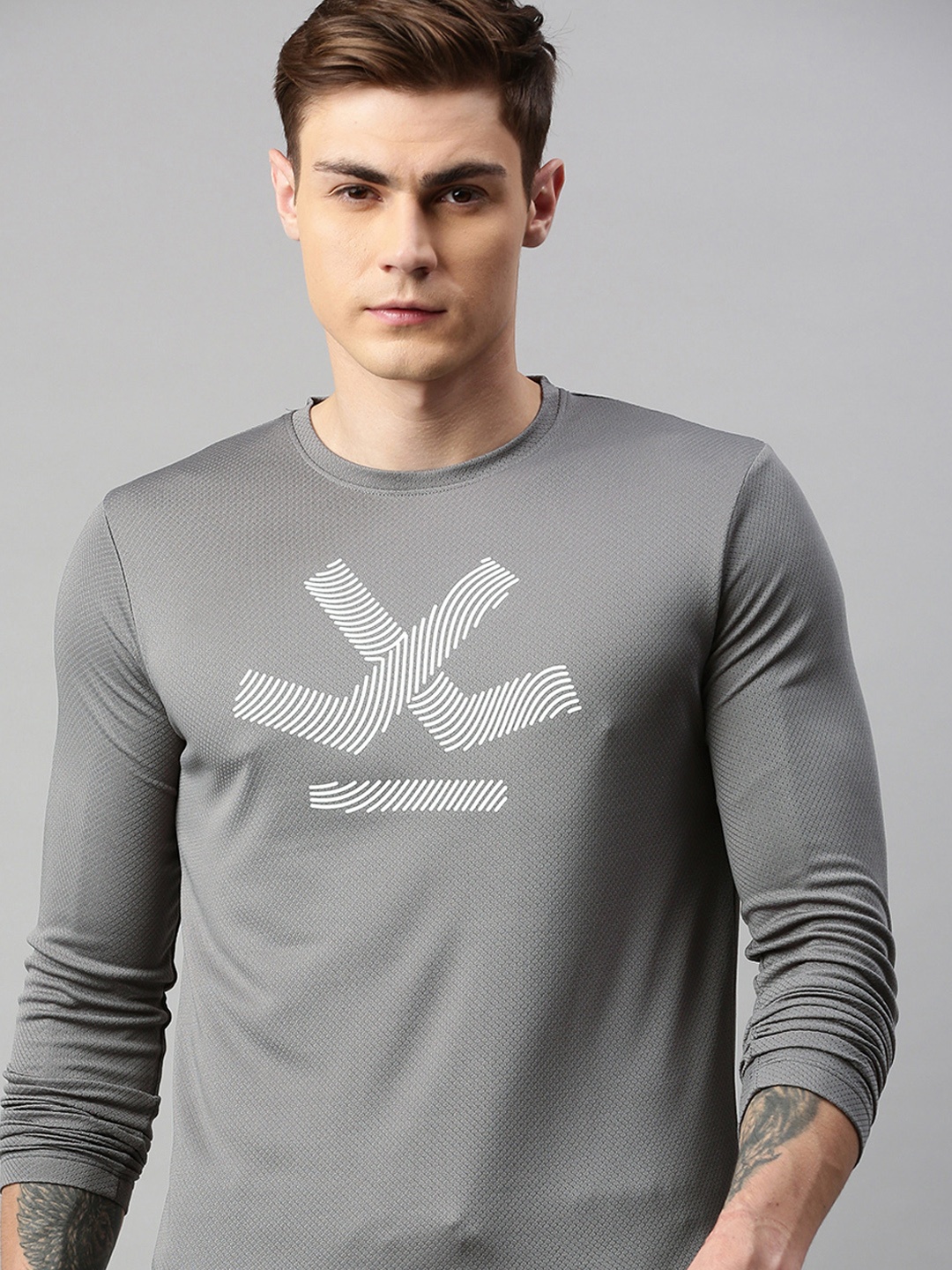 

WROGN ACTIVE Men Grey Printed Round Neck T-shirt