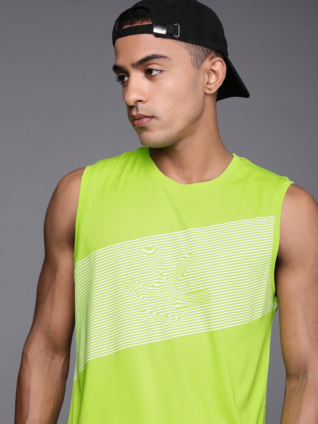 

WROGN ACTIVE Men Fluorescent Green & White Printed Slim Fit T-shirt