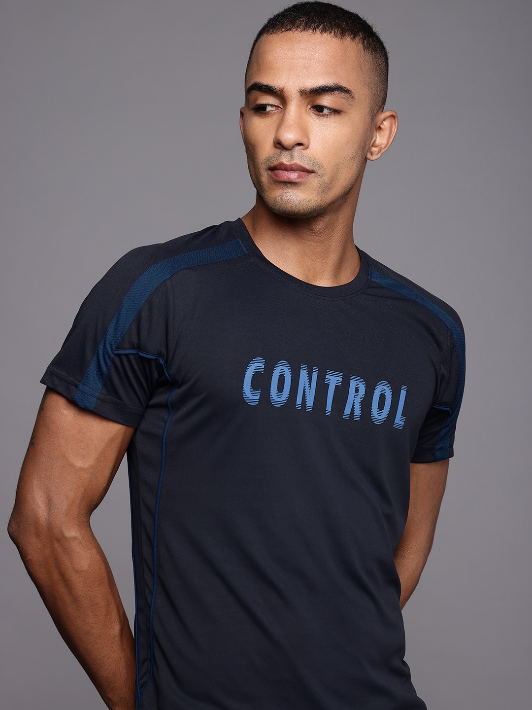 

WROGN ACTIVE Men Navy Blue Typography Printed Slim Fit T-shirt
