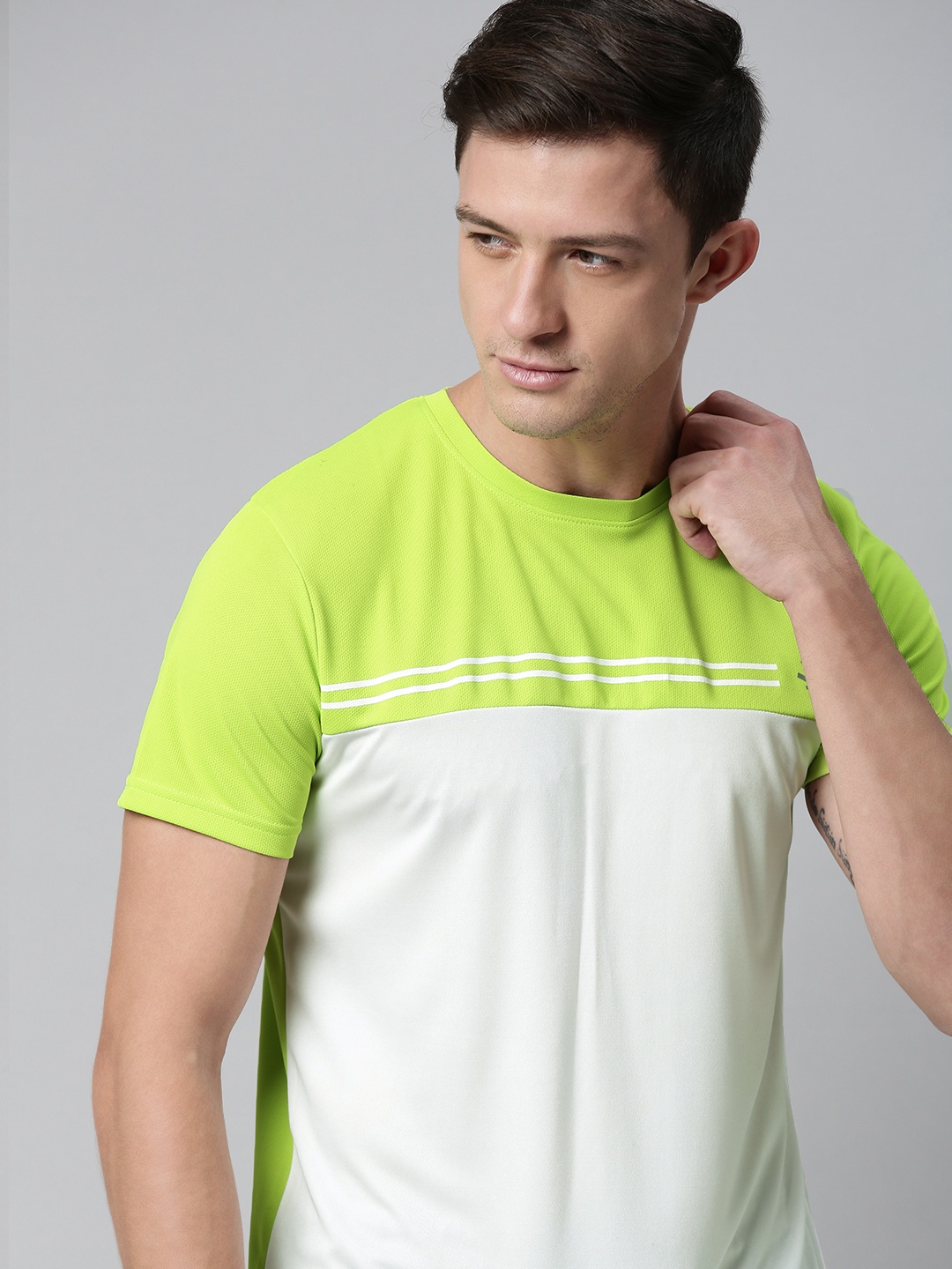 

WROGN ACTIVE Men Lime Green & White Colourblocked Slim Fit T-shirt