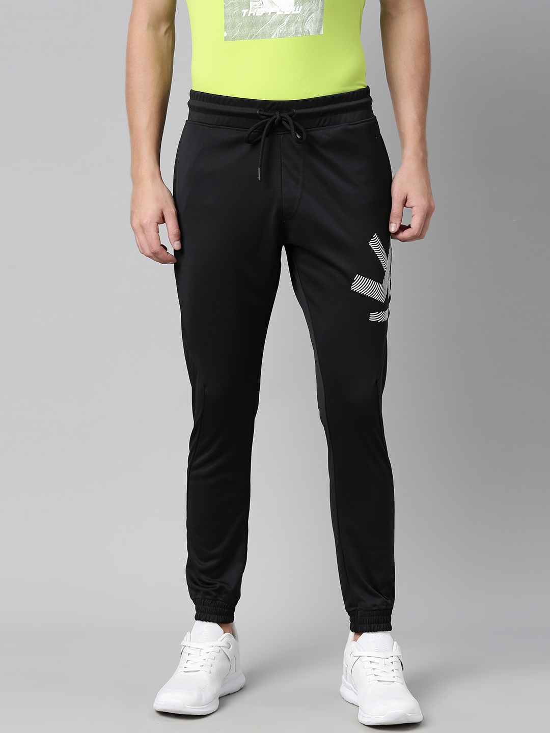 

WROGN ACTIVE Men Black Solid Joggers