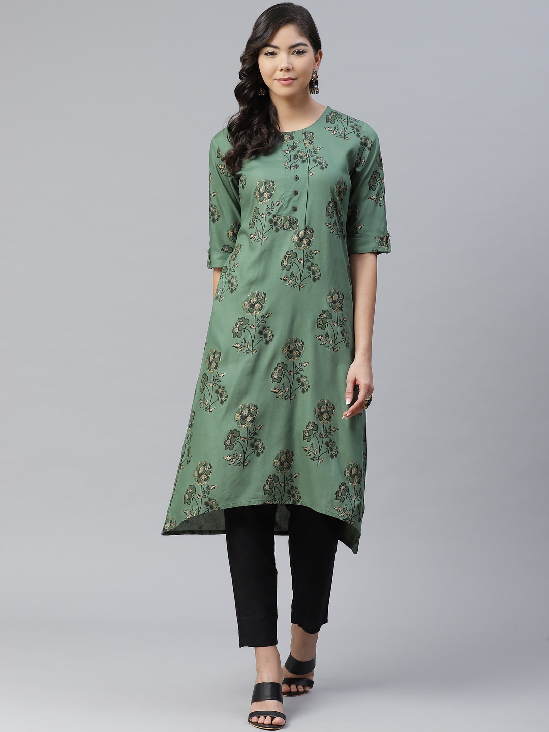 

Anubhutee Women Green & Black Floral Printed A-Line Kurta with Trousers