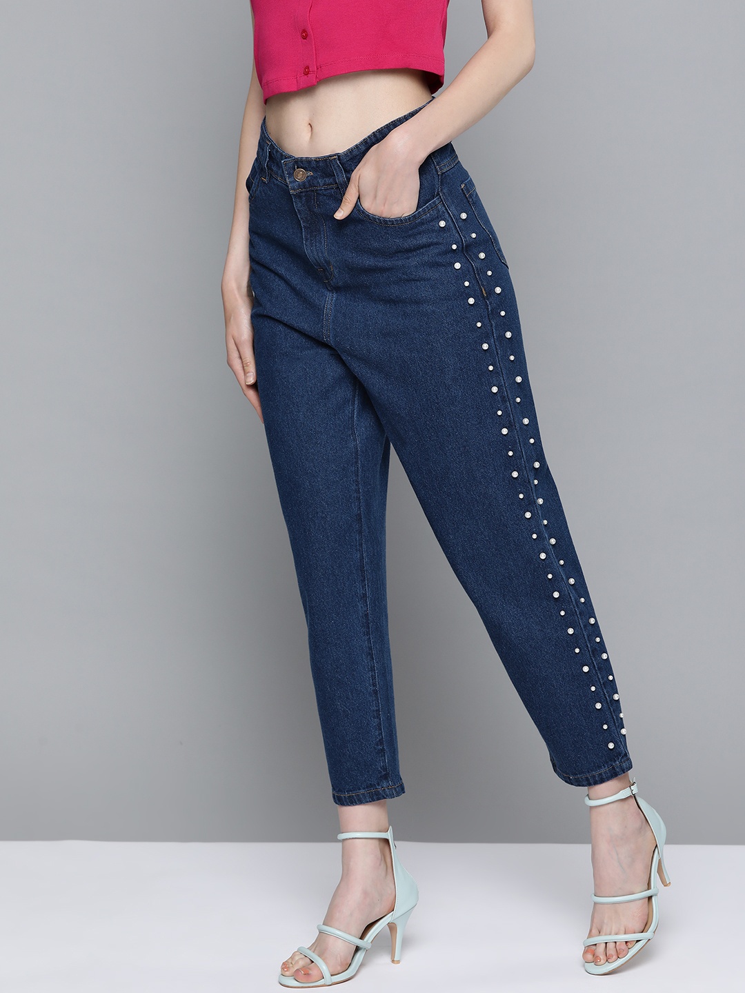 

SASSAFRAS Women Navy Blue Pure Cotton Side Pearl Detail Clean Look Cropped Jeans