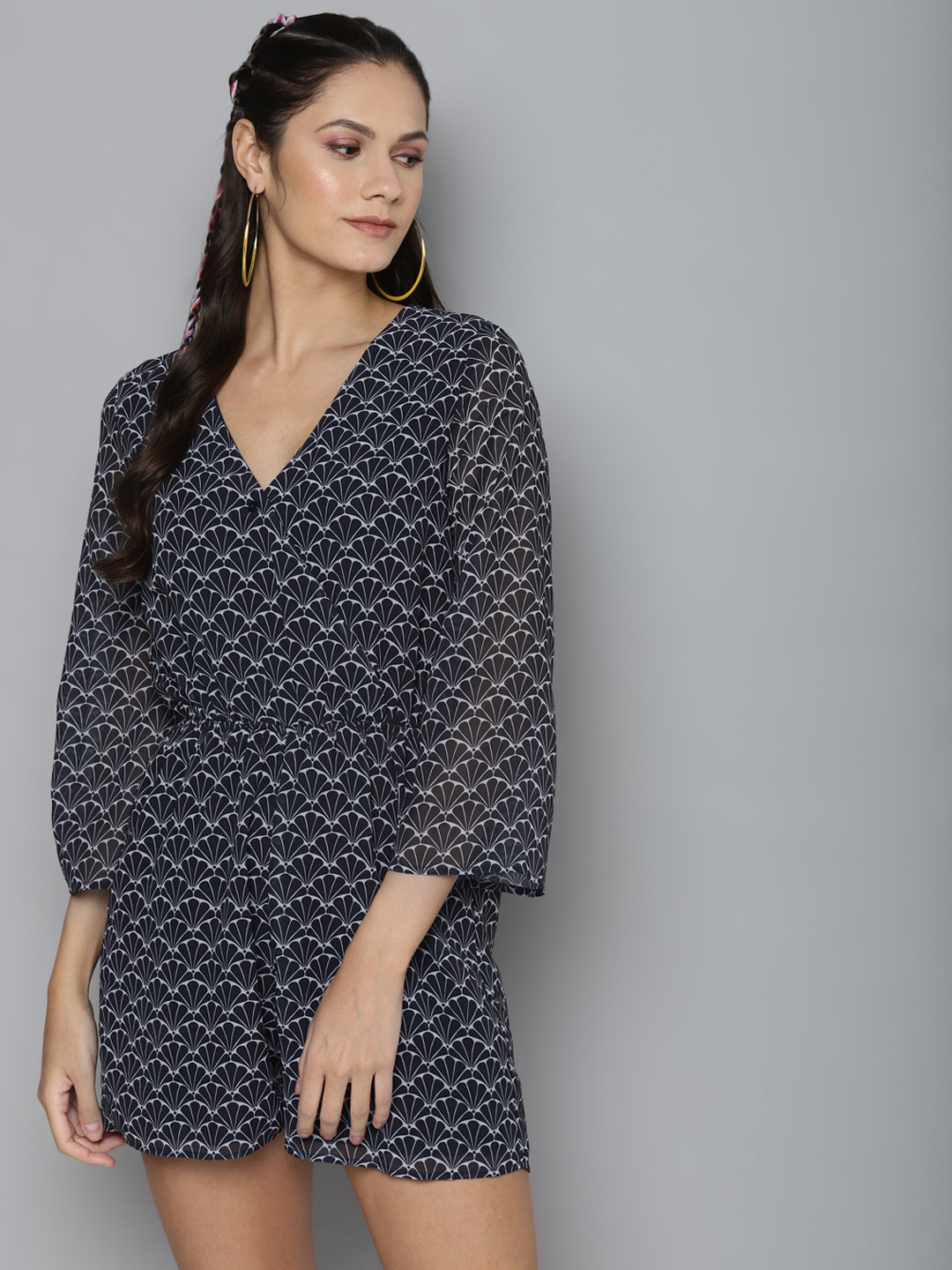 

SASSAFRAS Women Navy Blue & Off-White Geometric Printed Playsuit