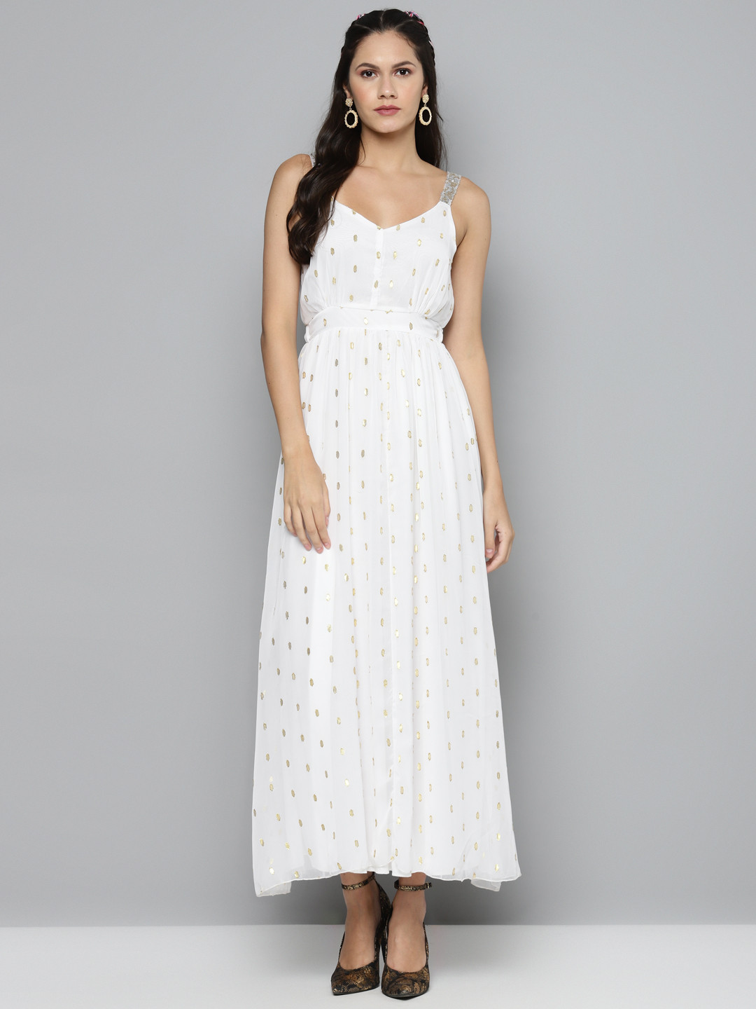 

SASSAFRAS Women White & Golden Self Design Dobby Pattern Maxi Dress