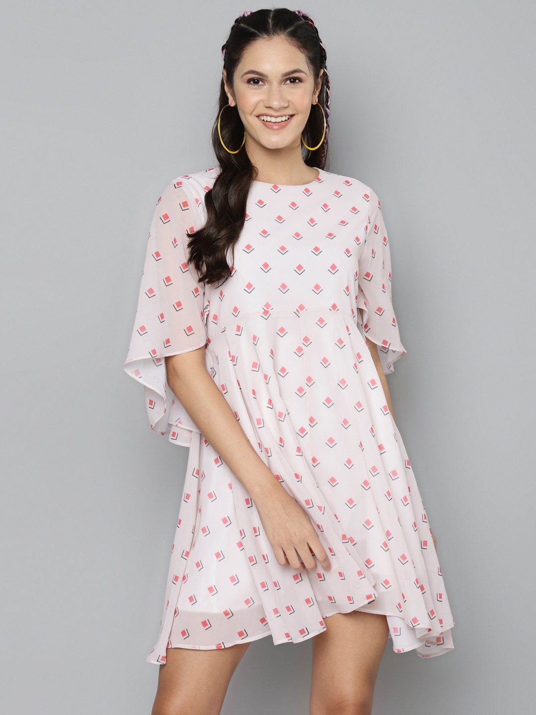 

SASSAFRAS Women Off-White & Pink Geometric Printed High-Low A-Line Dress