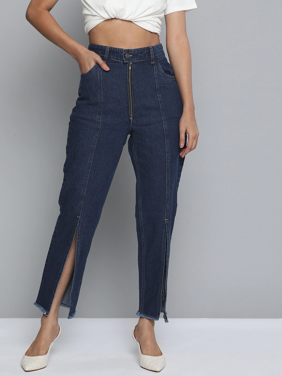 

SASSAFRAS Women Navy Blue Relaxed Fit Cotton High-Rise Clean Look Jeans
