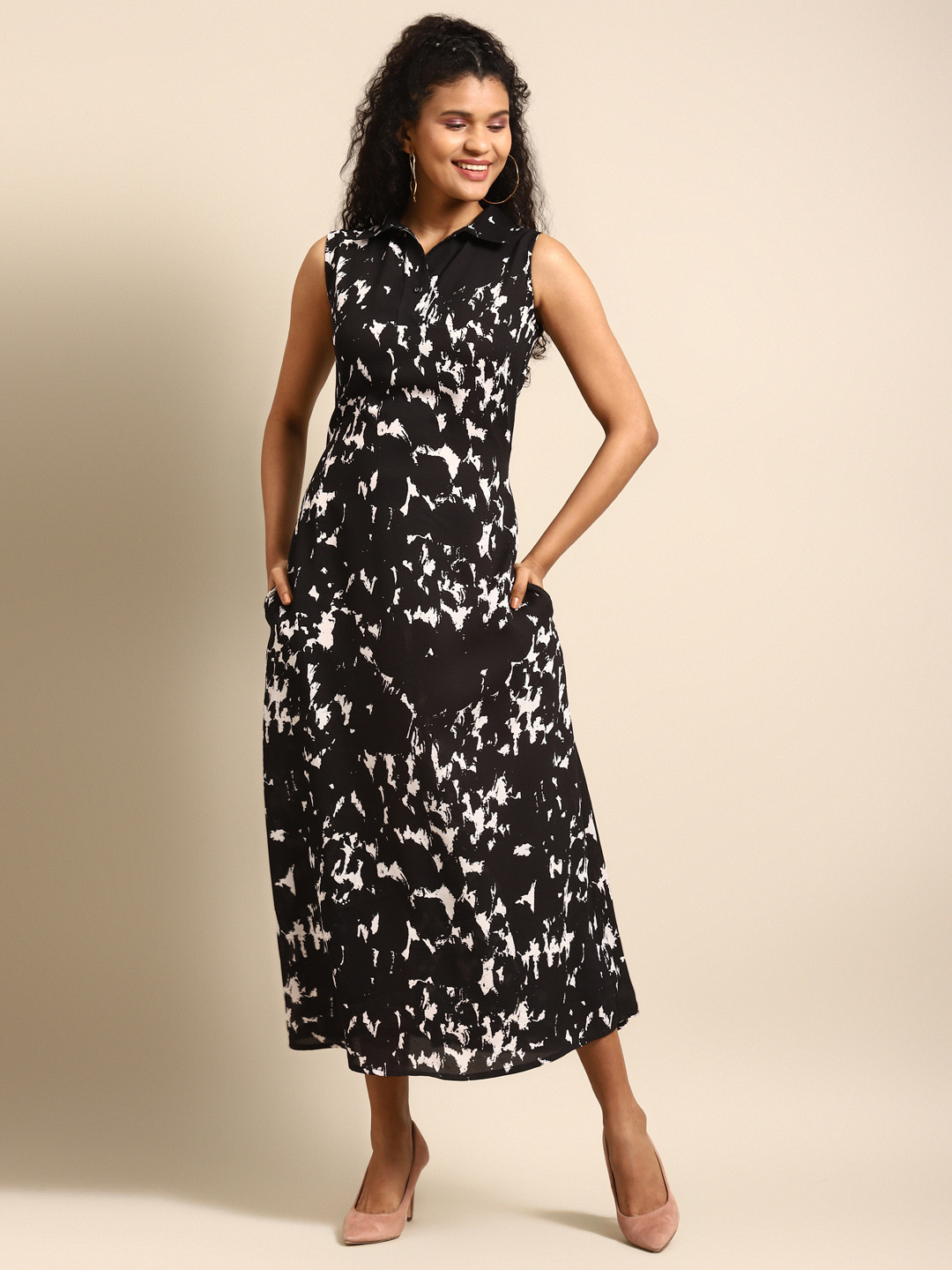 

DODO & MOA Women Black & White Printed Shirt Dress