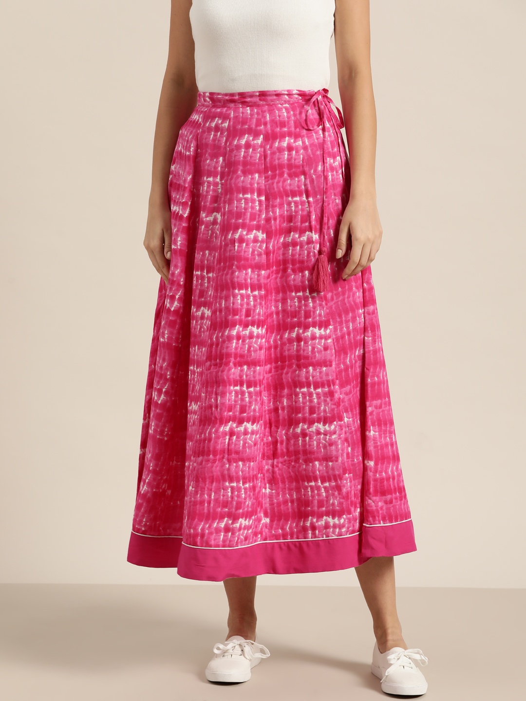 

Shae by SASSAFRAS Women Pink & Off-White Liva Shibori Print Flared Maxi Skirt