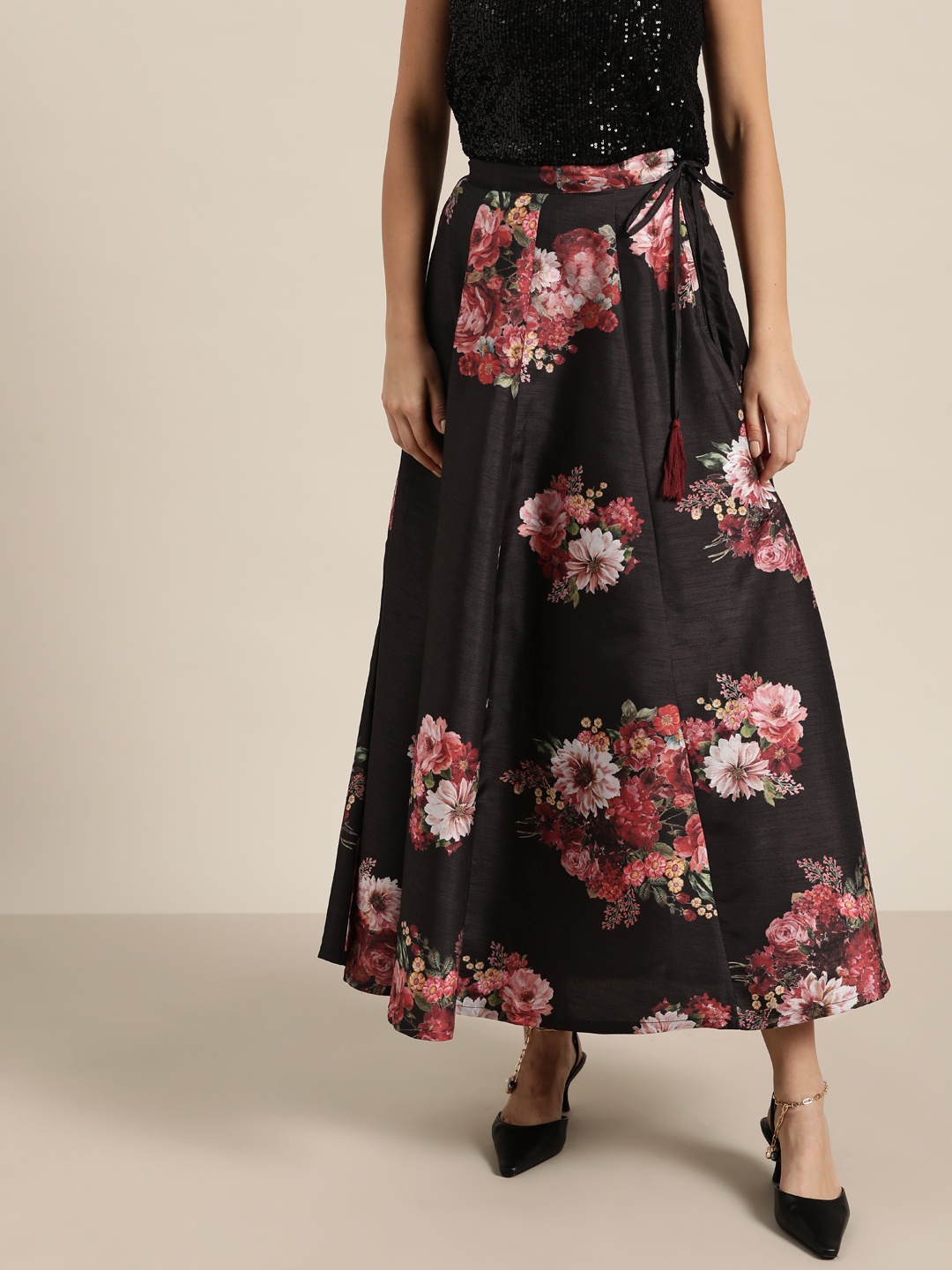 

Shae by SASSAFRAS Black & Pink Floral Print Maxi Flared Skirt