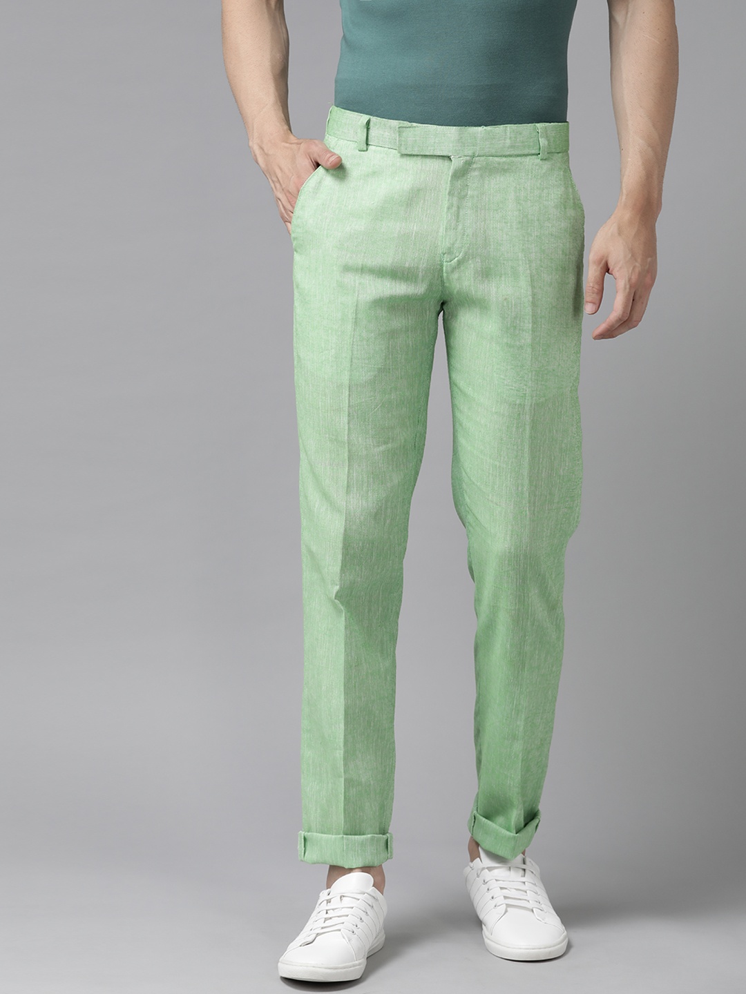 

Hangup Men Green Regular Fit Solid Trousers