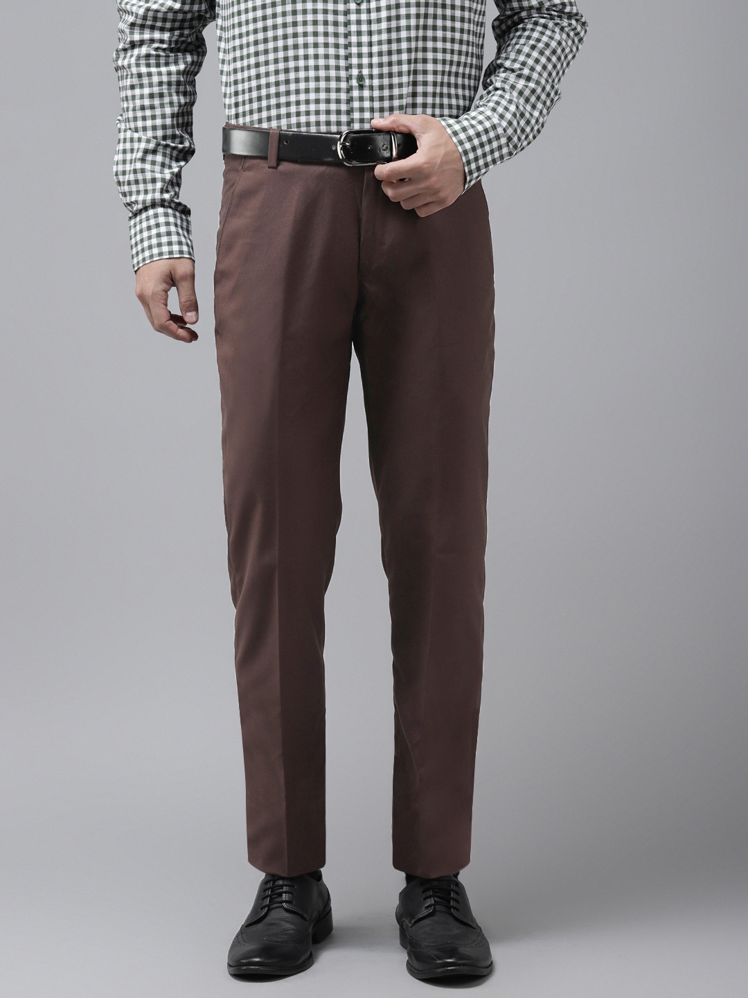 

Hangup Men Brown Regular Fit Solid Formal Trousers