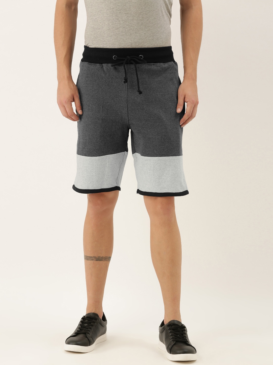 

ARISE Men Grey Melange Colourblocked Regular Fit Regular Shorts