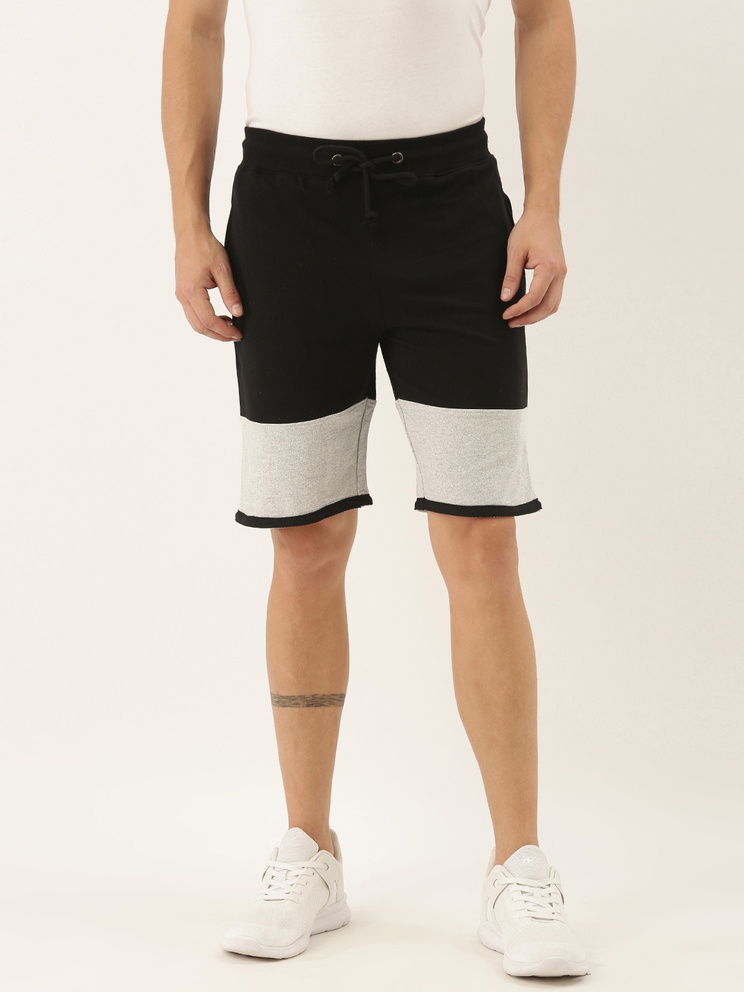 

ARISE Men Black & Off-White Colourblocked Regular Fit Regular Shorts