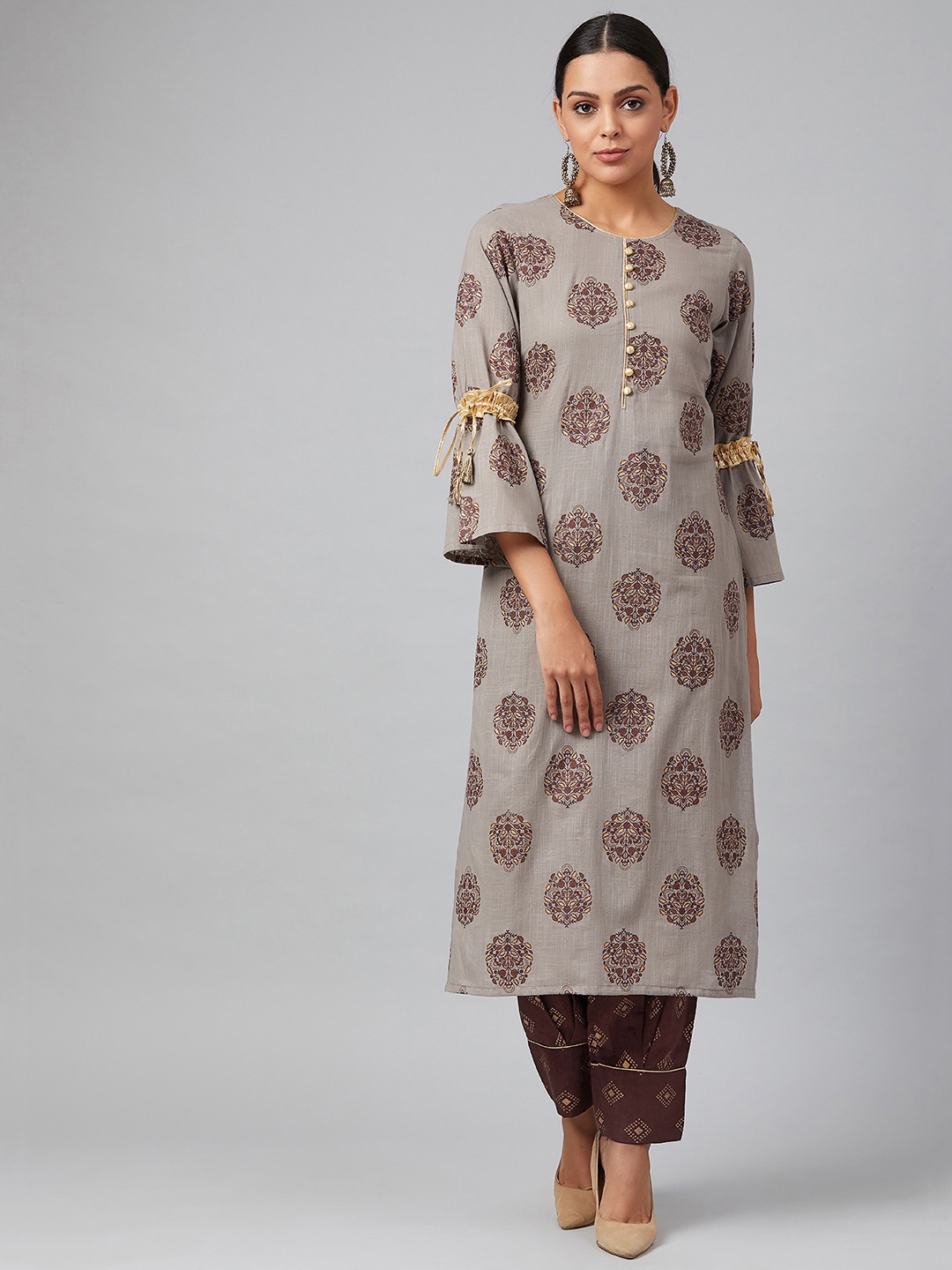 

Tulsattva Women Grey & Brown Printed Kurta with Salwar