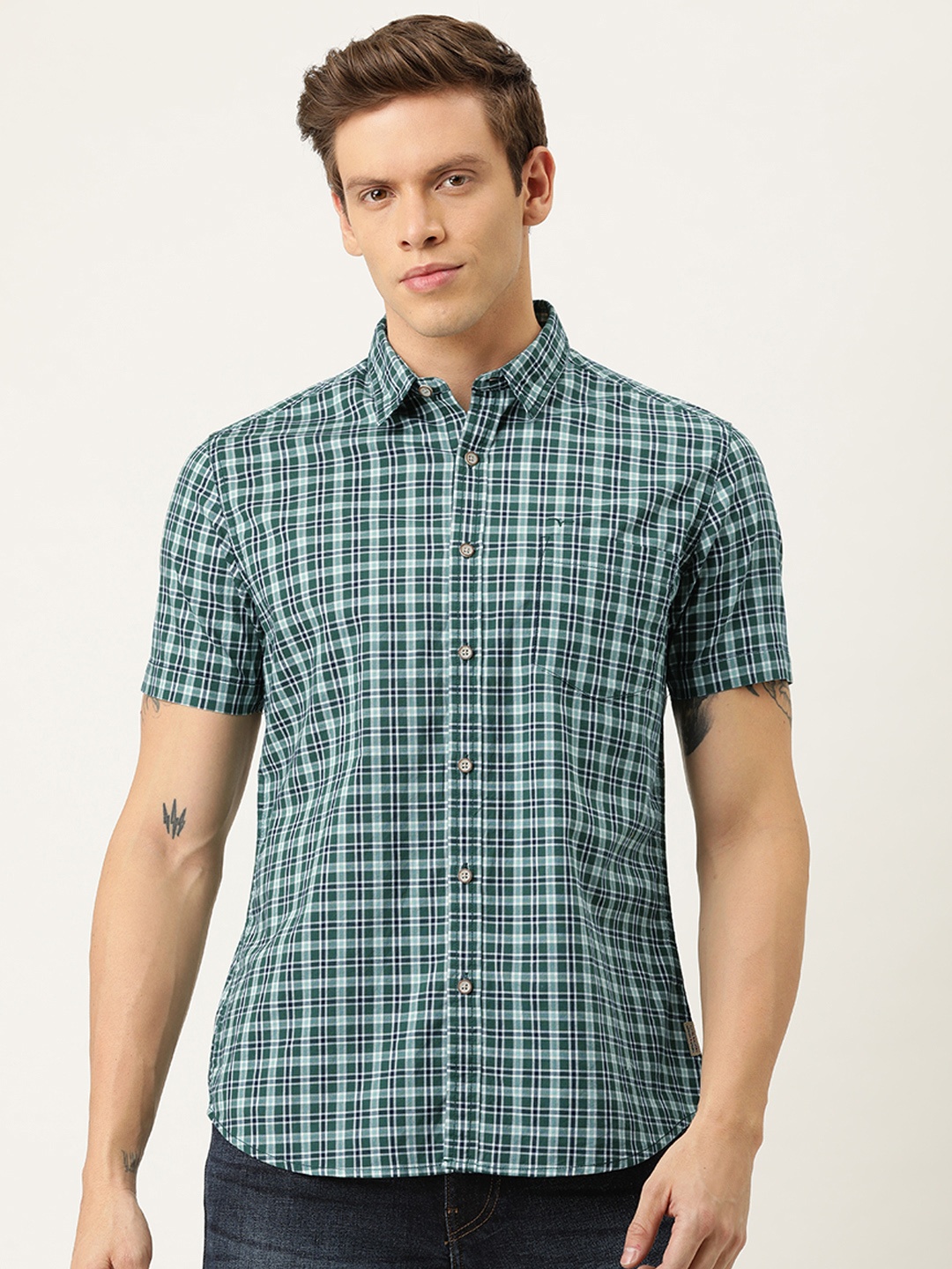 

Flying Machine Men Green & White Regular Fit Checked Casual Shirt