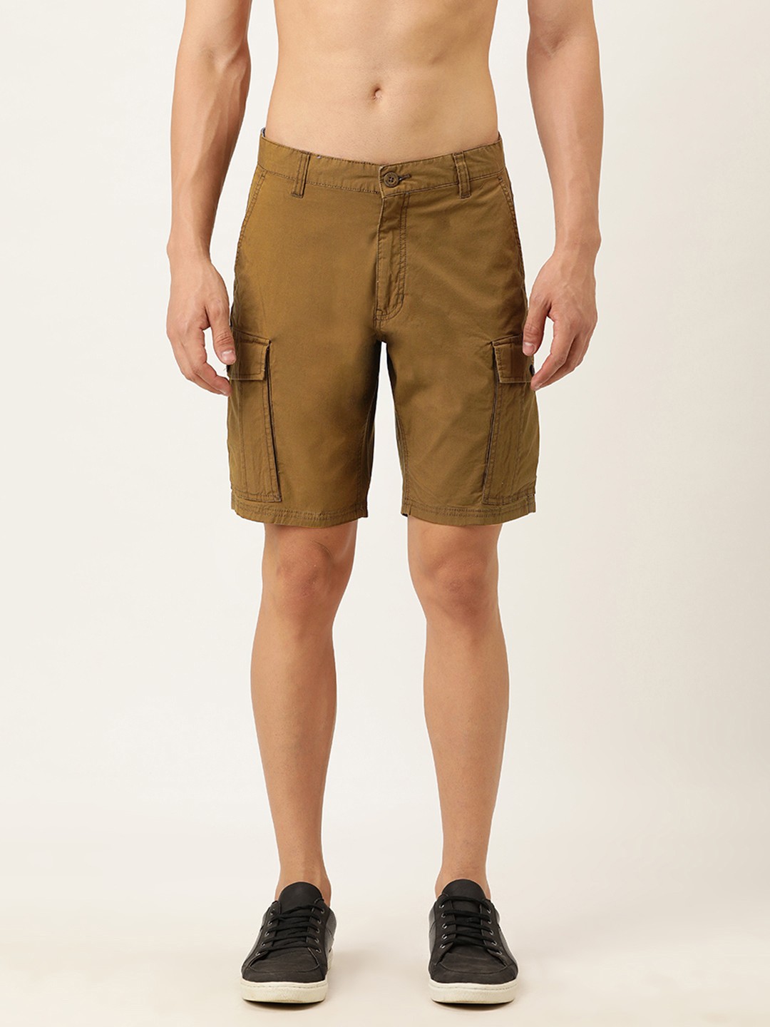 

Flying Machine Men Khaki Solid Regular Fit Cargo Shorts