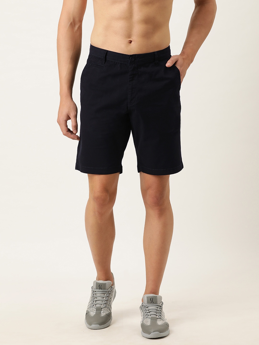 

Flying Machine Men Black Solid Regular Fit Chino Shorts