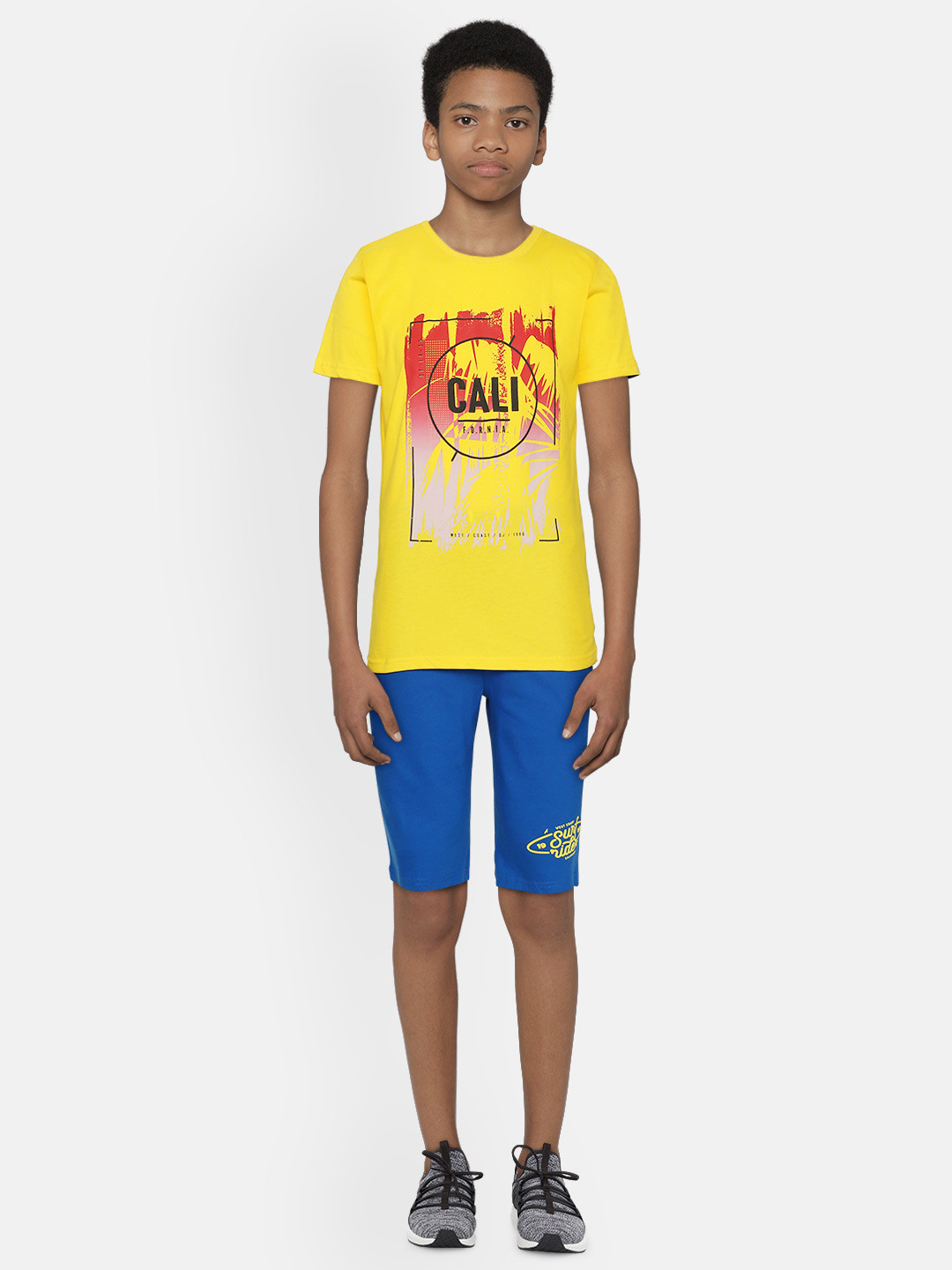 

Gini and Jony Boys Yellow & Blue Pure Cotton Printed T-shirt with Shorts