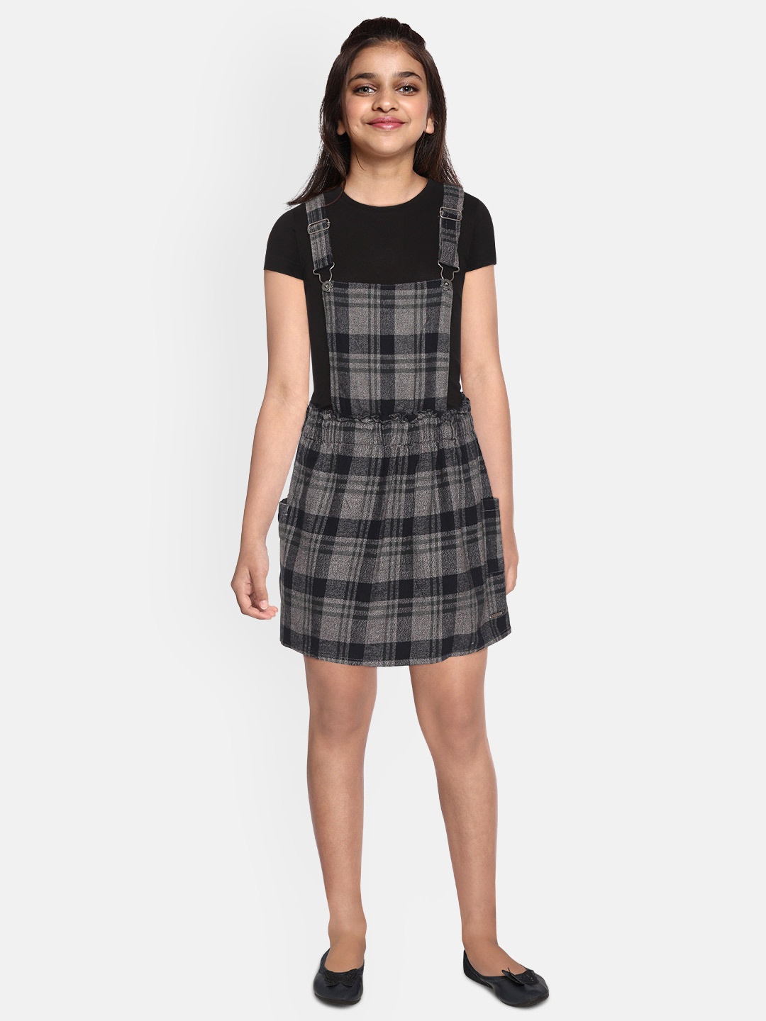 

Gini and Jony Girls Grey & Navy Blue Checked Pinafore Dress with Solid T-shirt