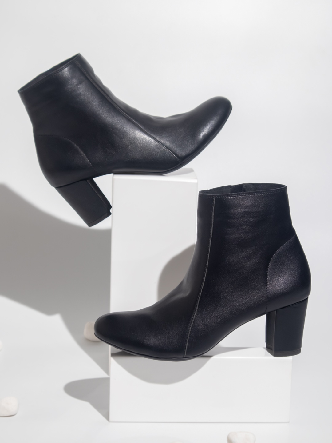 

Inc 5 Women Black Solid Suede Heeled Boots