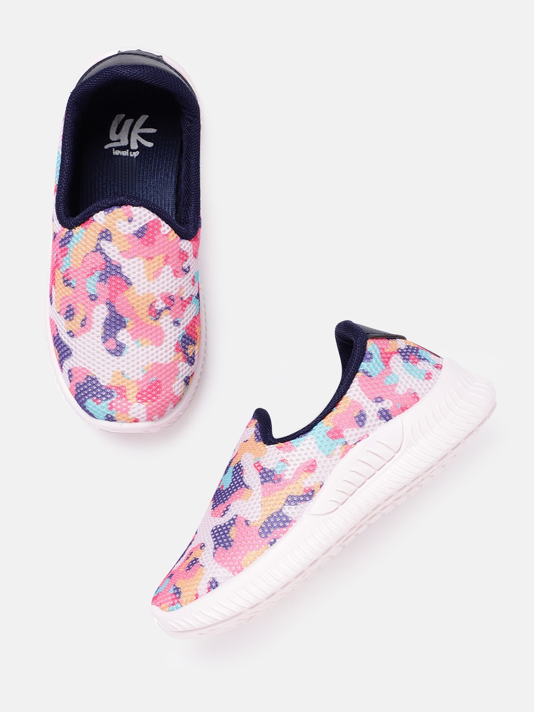 

YK Kids White & Pink Camouflage Printed Slip-On Sneakers