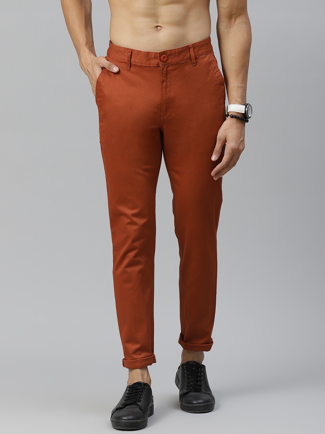 

Roadster Men Rust Red Tapered Fit Regular Trousers