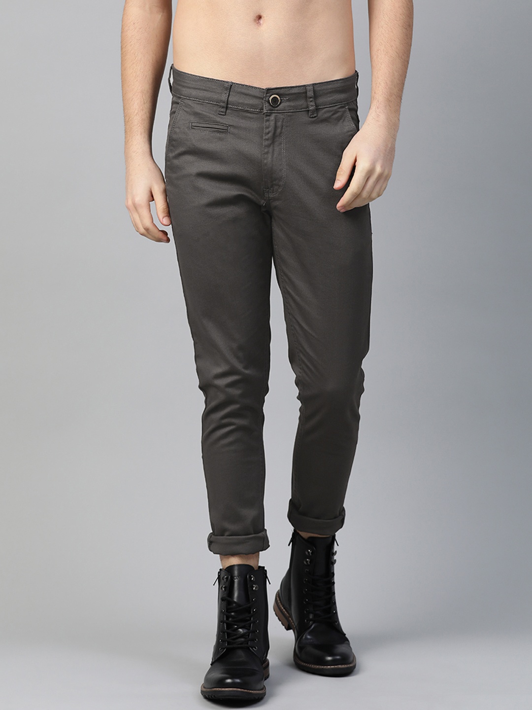 

Roadster Men Charcoal Grey Solid Regular Trousers