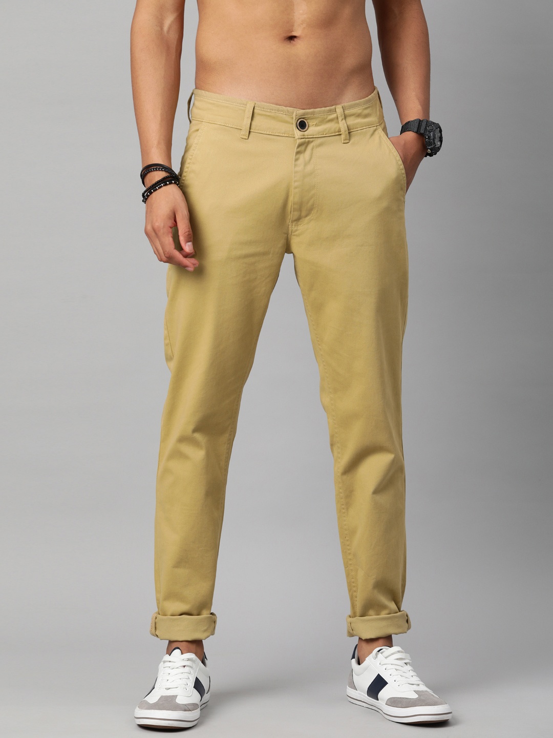

Roadster Men Mustard Yellow Solid Chinos Trousers