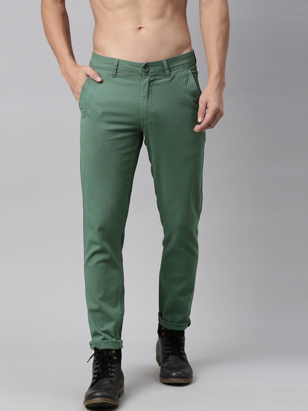 

Roadster Men Green Regular Fit Solid Chinos
