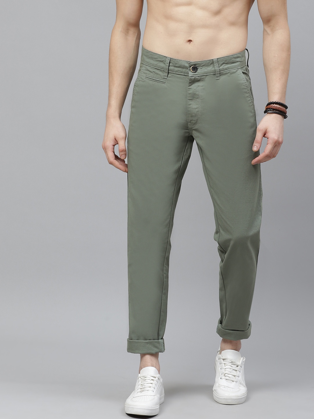 

Roadster Men Green Pure Cotton Regular Fit Solid Trousers