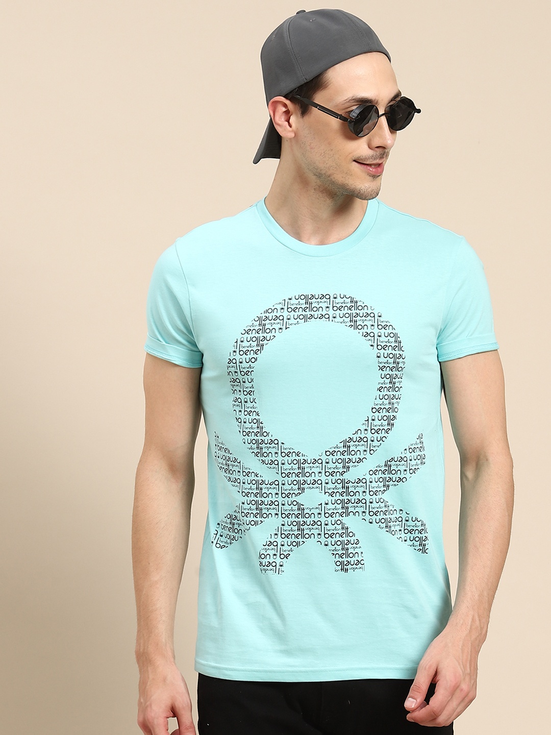 

United Colors of Benetton Men Blue Printed Round Neck Pure Cotton T-shirt