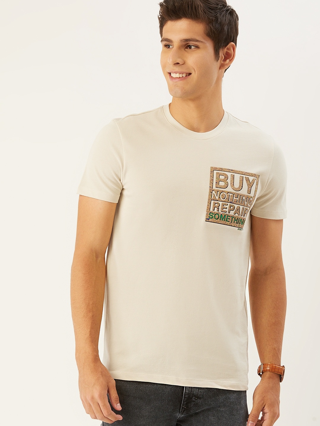 

United Colors of Benetton Men Beige Typography Printed Pure Cotton T-shirt