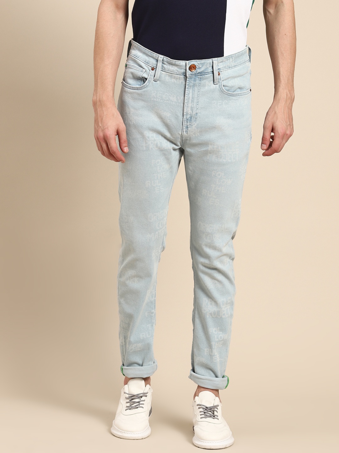 

United Colors of Benetton Men Blue Carrot Fit Mid-Rise Clean Look Stretchable Jeans