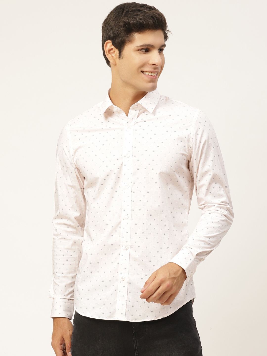 

United Colors of Benetton Men White & Pink Slim Fit Miro Ditsy Print Casual Shirt