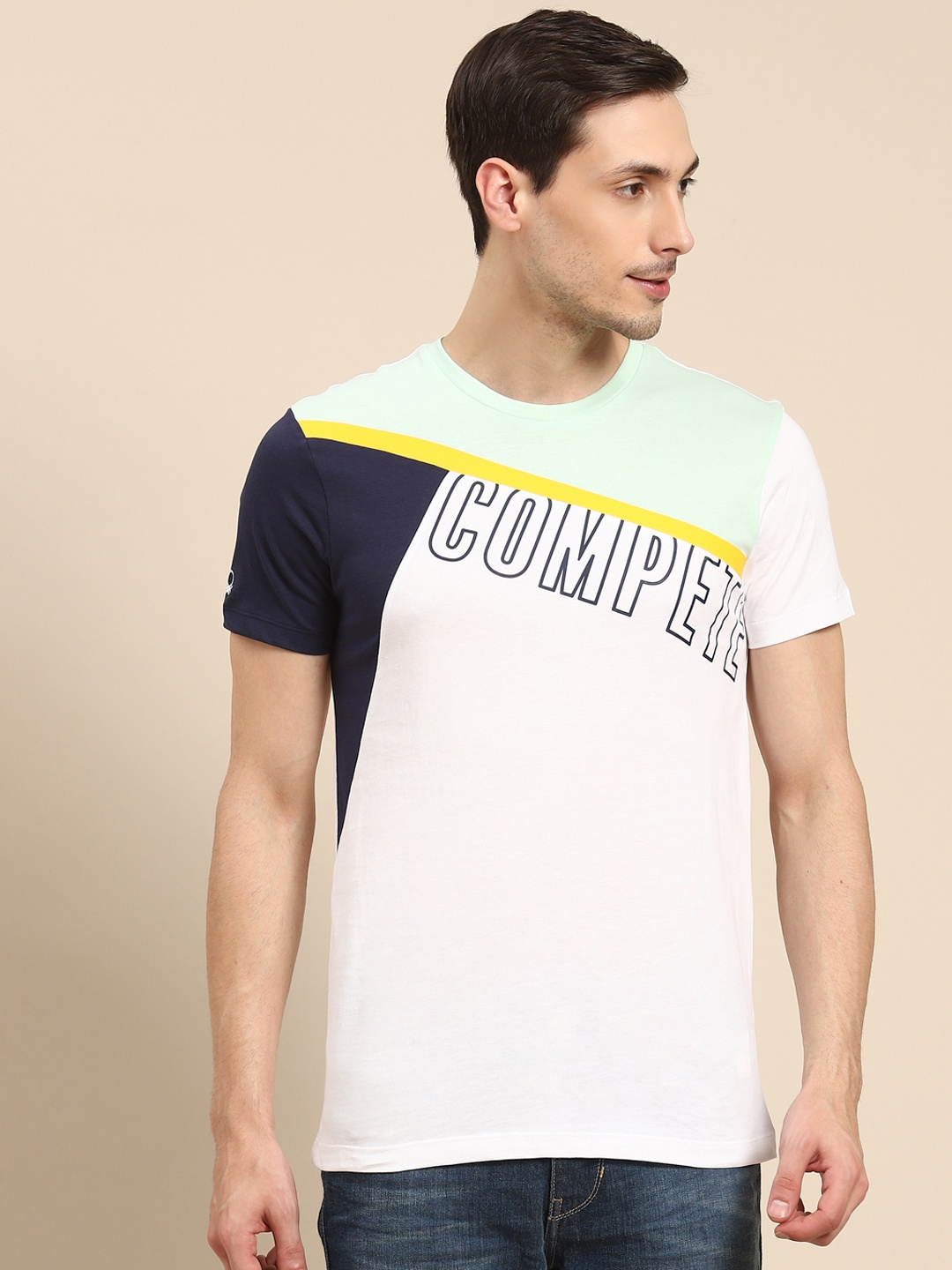 

United Colors of Benetton Men White Colourblocked Round Neck Pure Cotton T-shirt