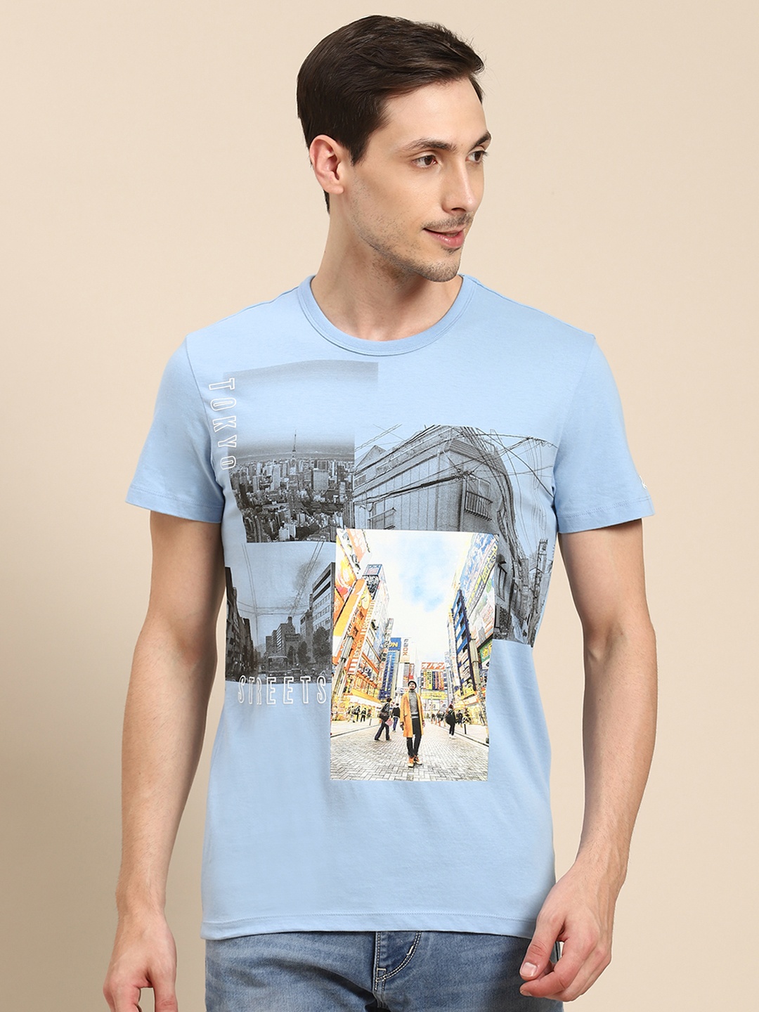 

United Colors of Benetton Men Blue Printed Round Neck Pure Cotton T-shirt