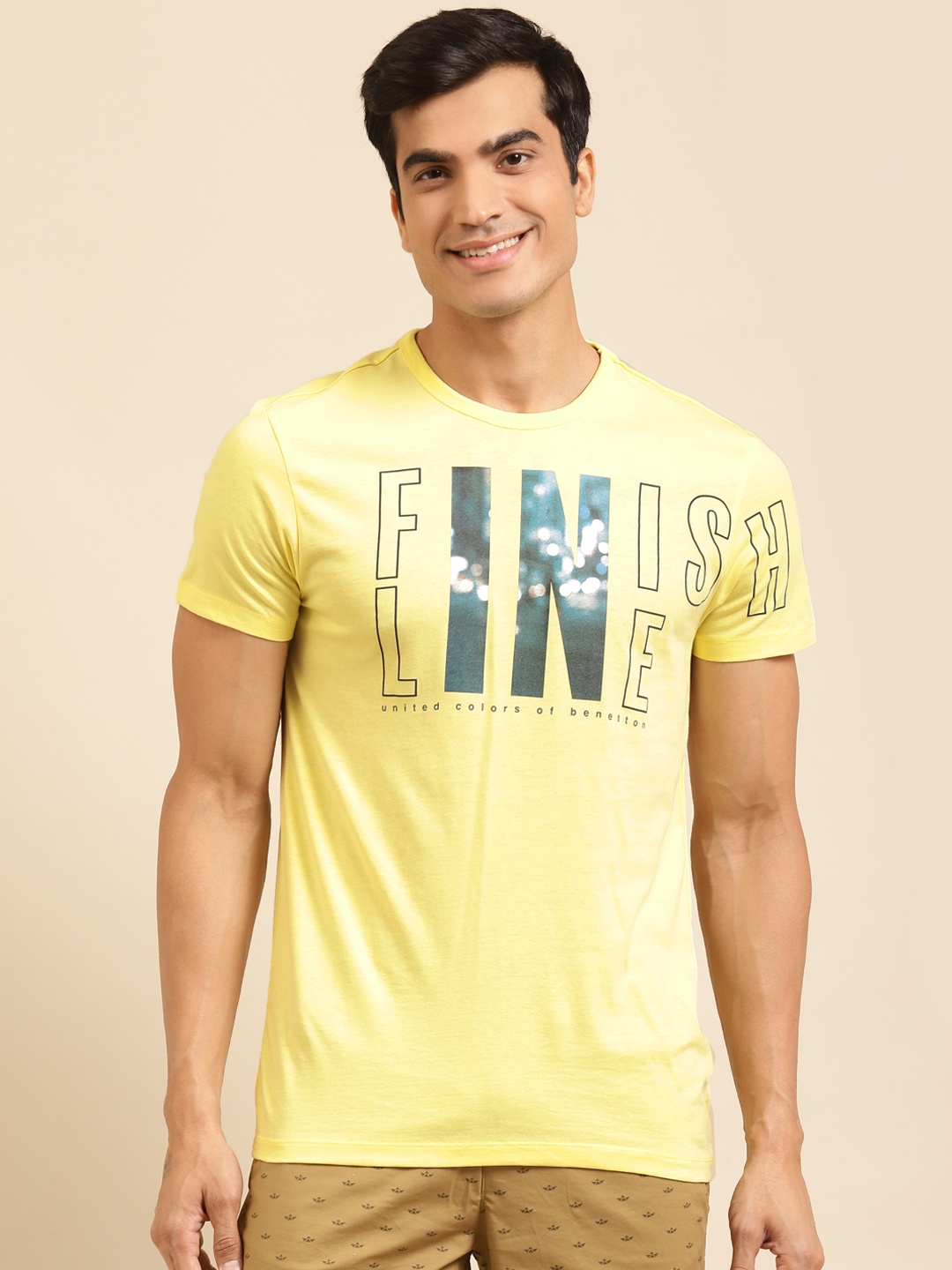 

United Colors of Benetton Men Yellow Blue Printed Round Neck Pure Cotton T-shirt