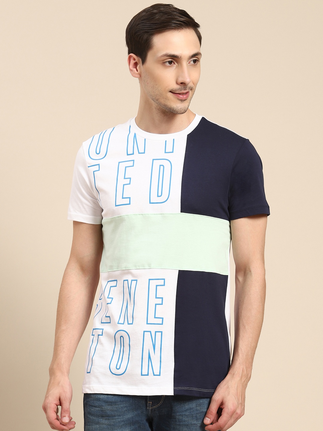 

United Colors of Benetton Men White Navy Blue Printed Round Neck Pure Cotton T-shirt